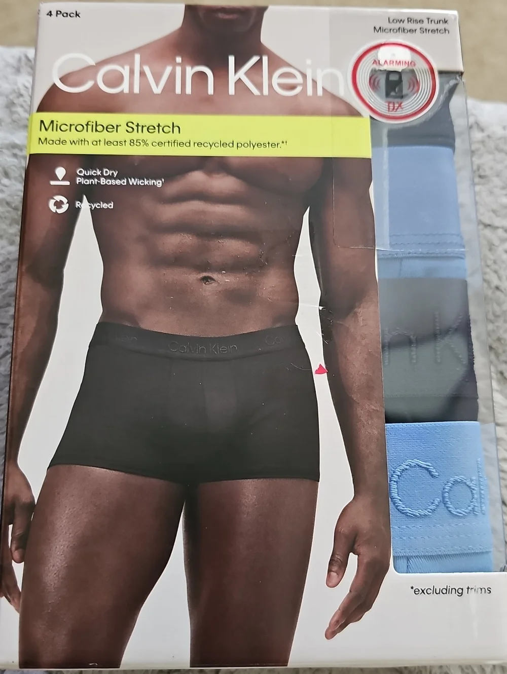 Calvin Klein Mens Low Rise 4 Pack Trunks in Multi Size Medium